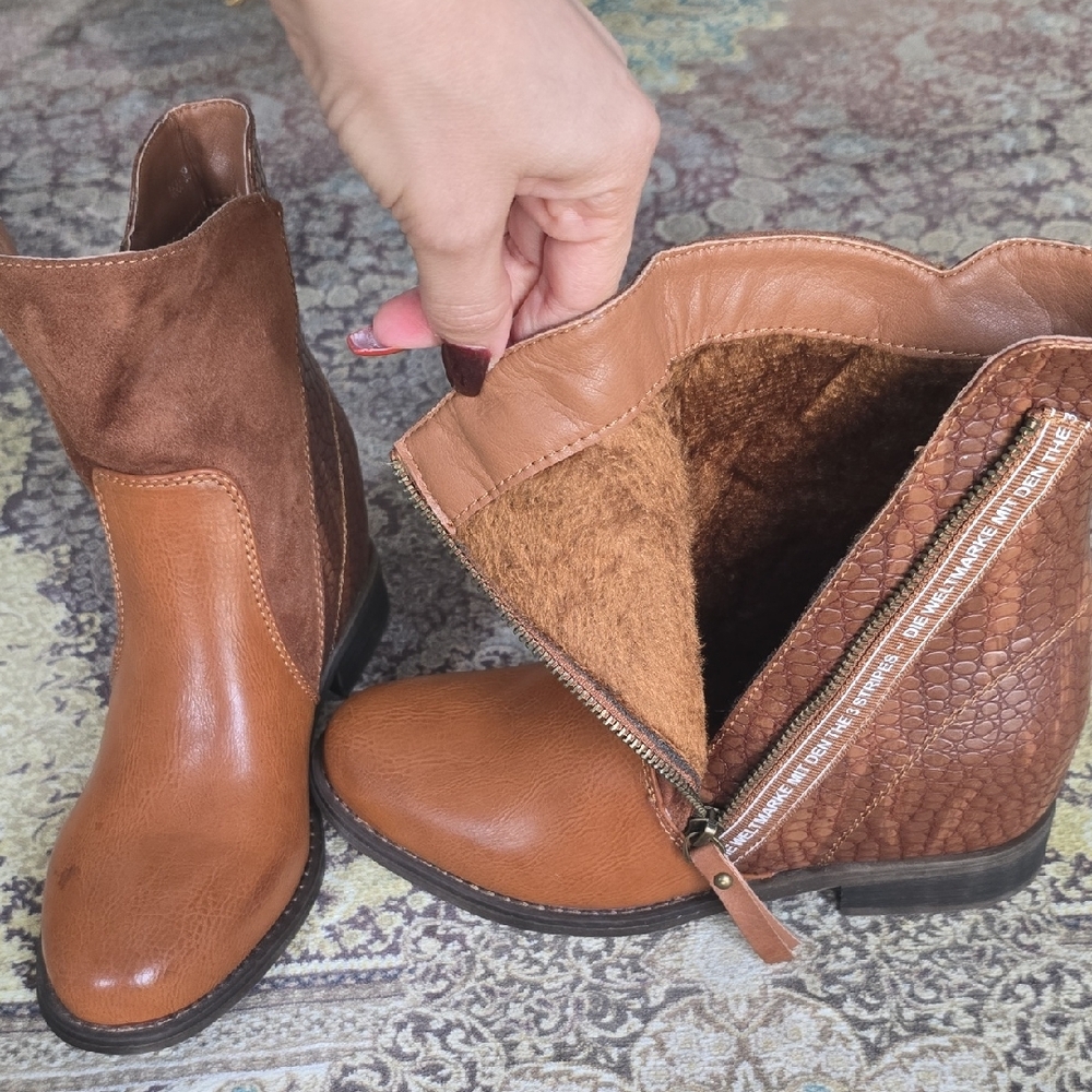 Leather Ankle Boots, 3" Hidden Hills Crocodile Pattern&Fur Inside. Sz 38/ Us 8 - Picture 7 of 9